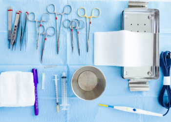 Easy-to-read display and intuitive controls for seamless use by healthcare professionals.